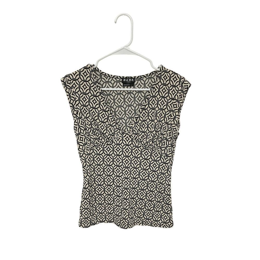 BCBG Paris Geometric All over Print V-Neck Sleeveless Top Size Small Stretch